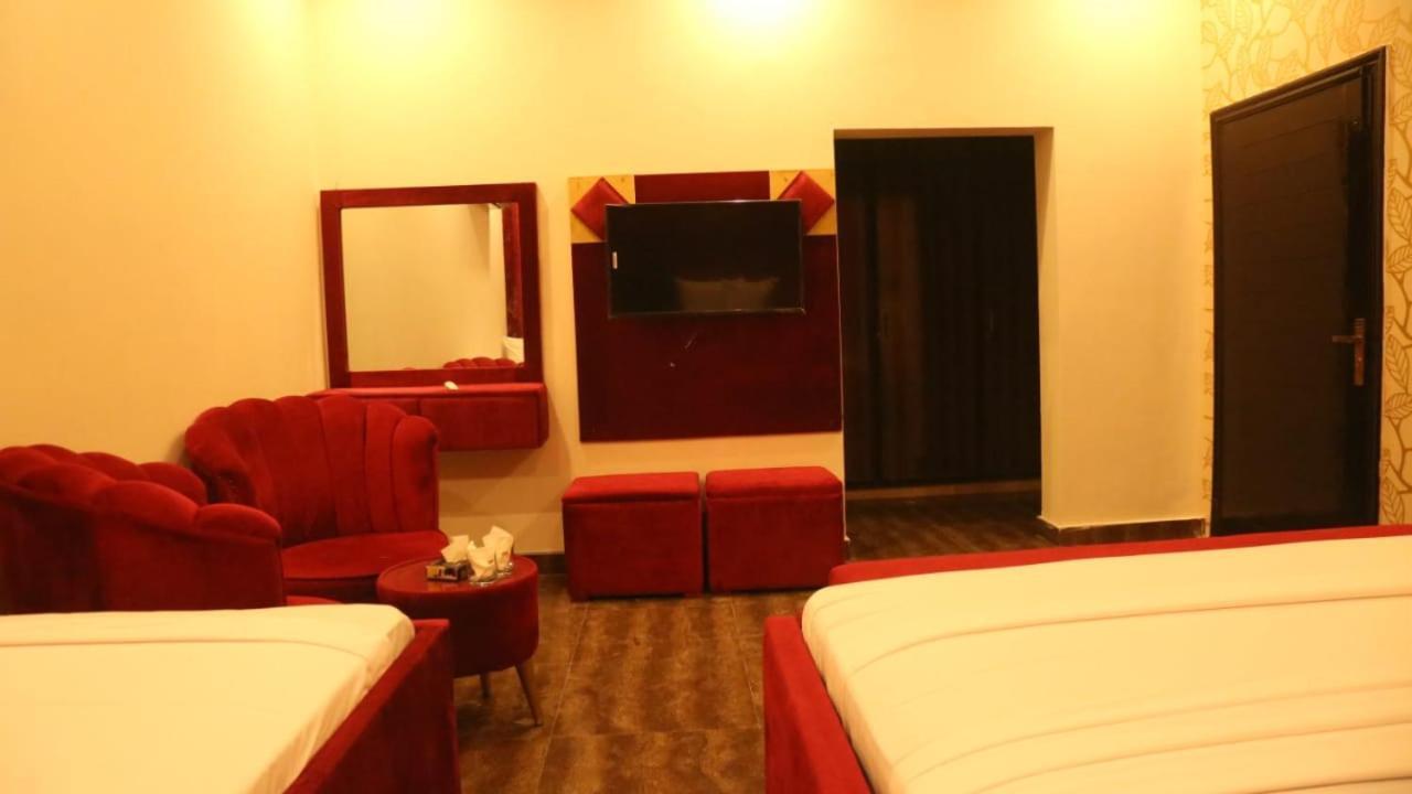 Hotel De Smart Multan Exterior foto