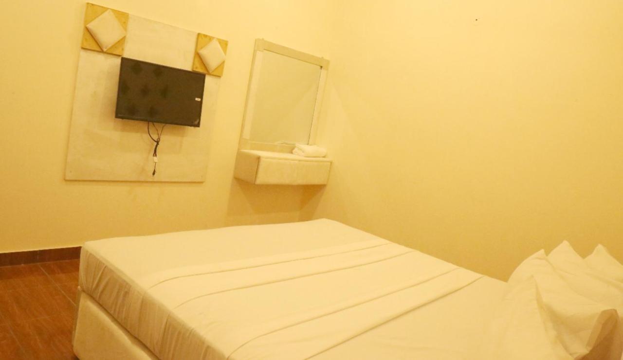 Hotel De Smart Multan Exterior foto