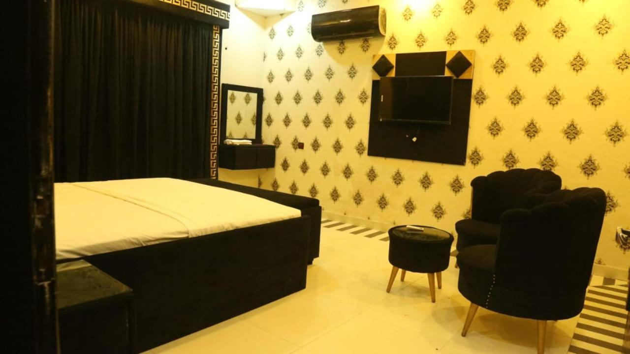 Hotel De Smart Multan Exterior foto