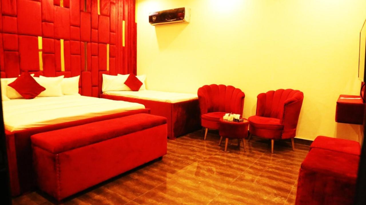 Hotel De Smart Multan Exterior foto