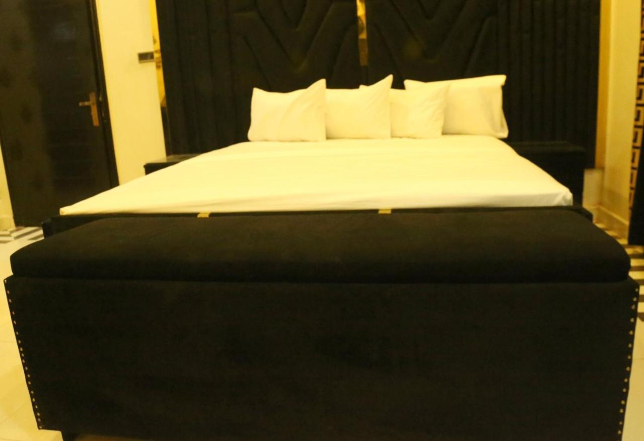 Hotel De Smart Multan Exterior foto