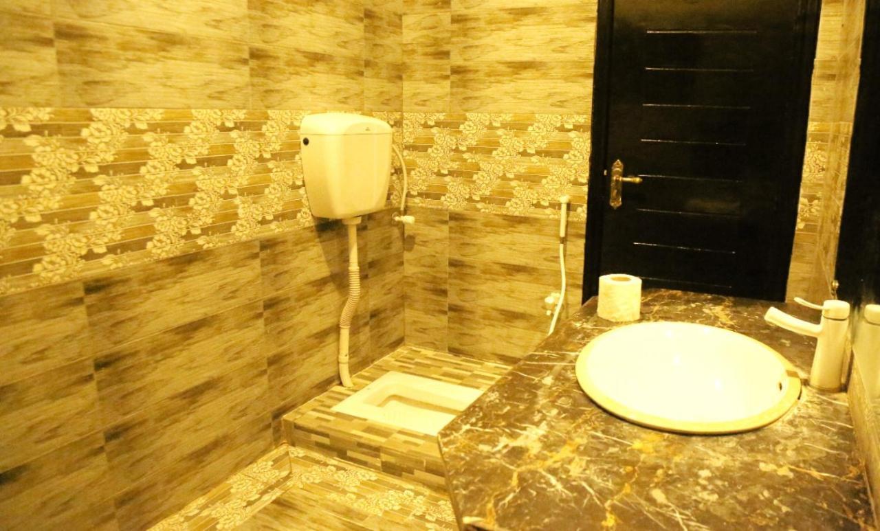 Hotel De Smart Multan Exterior foto