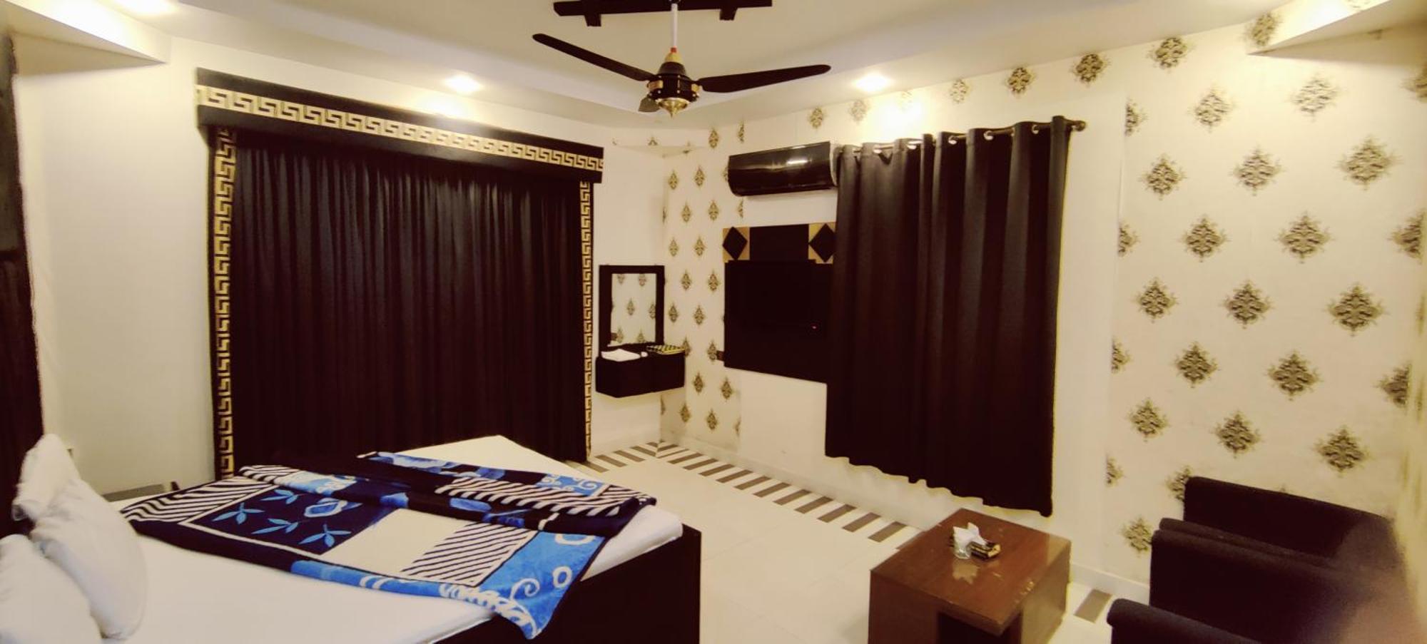 Hotel De Smart Multan Exterior foto